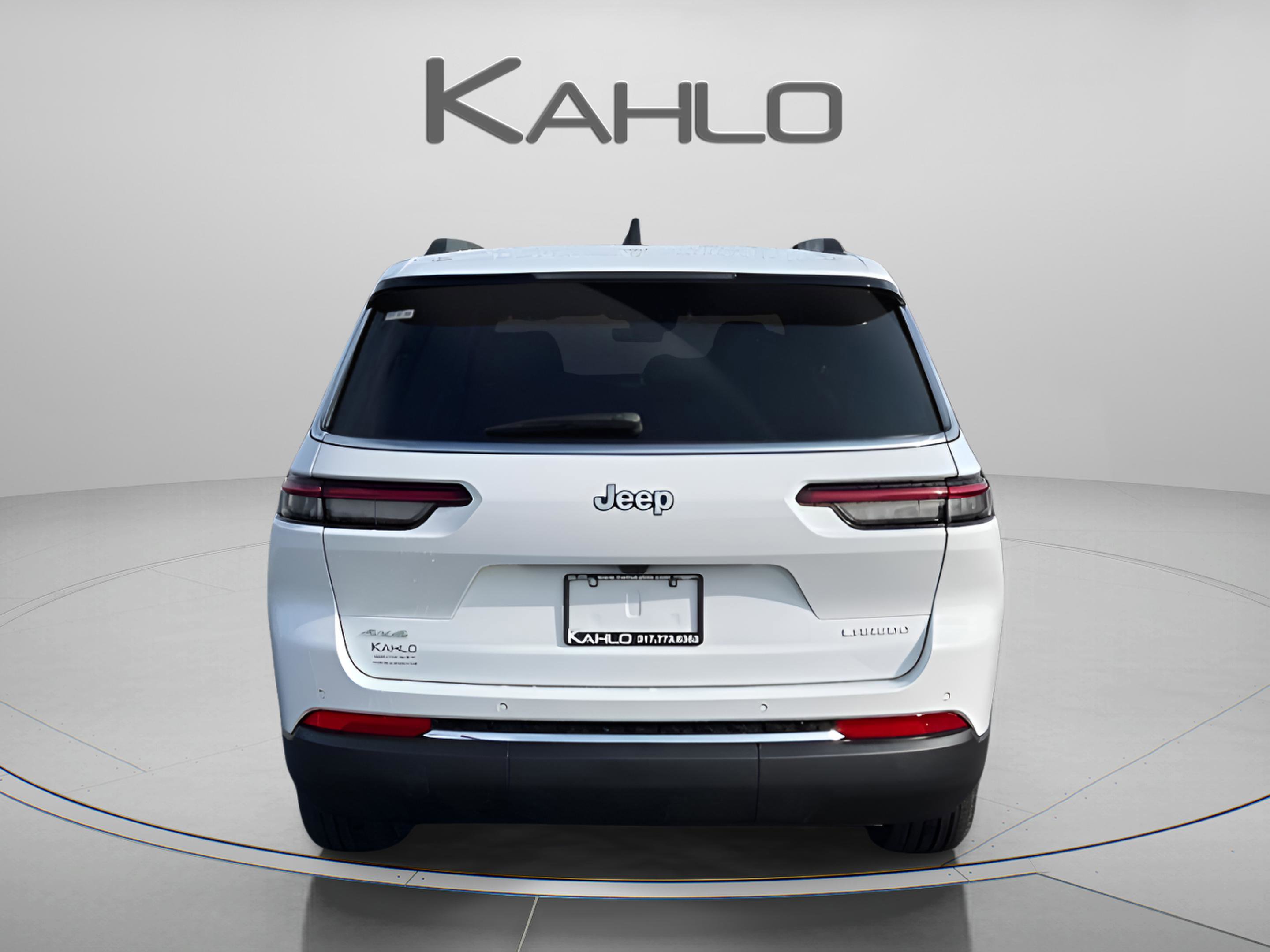 New 2025 Jeep Grand Cherokee L Laredo image 3