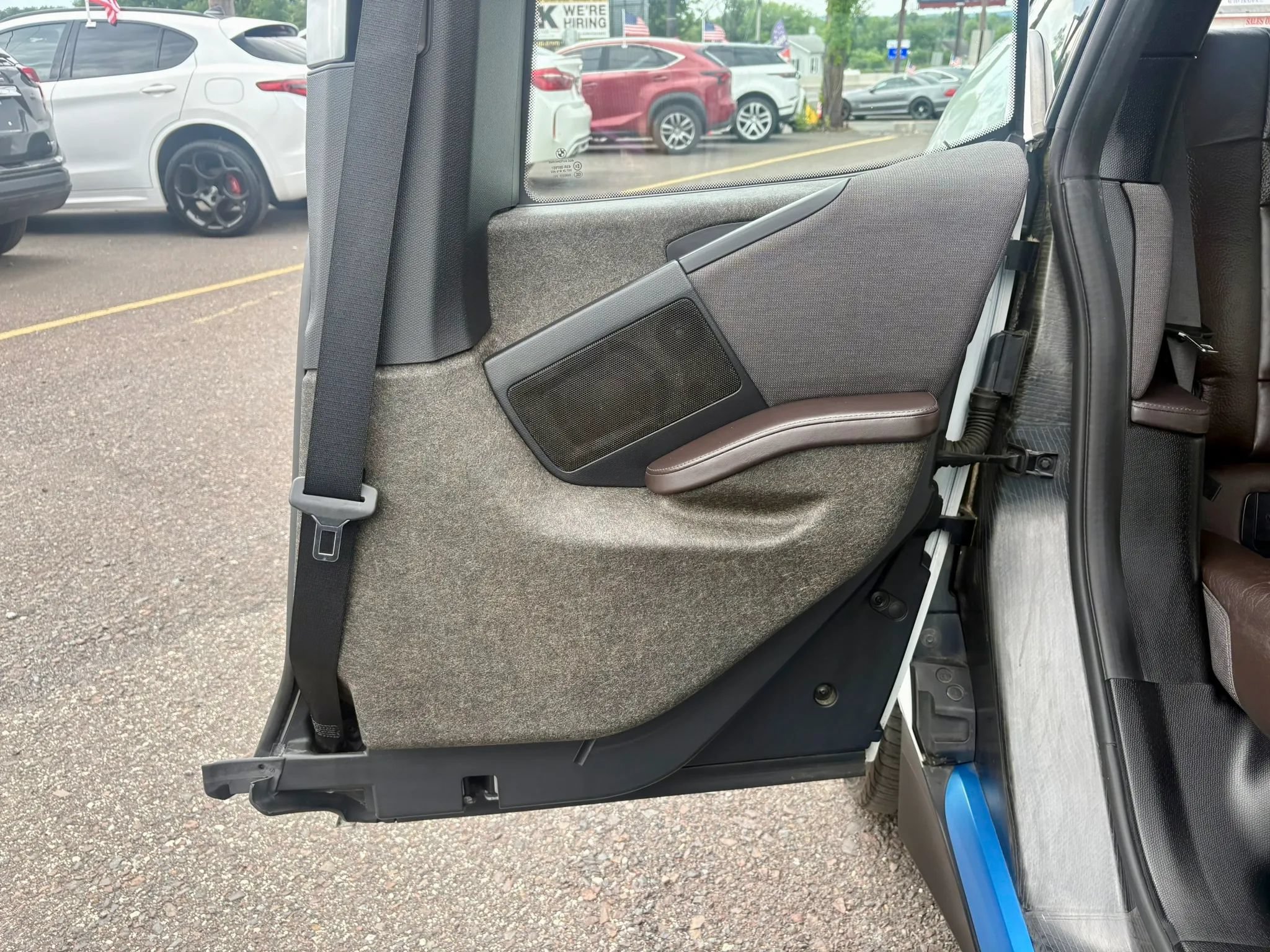 Used 2015 BMW i3 w/ Range Extender RWD image 13