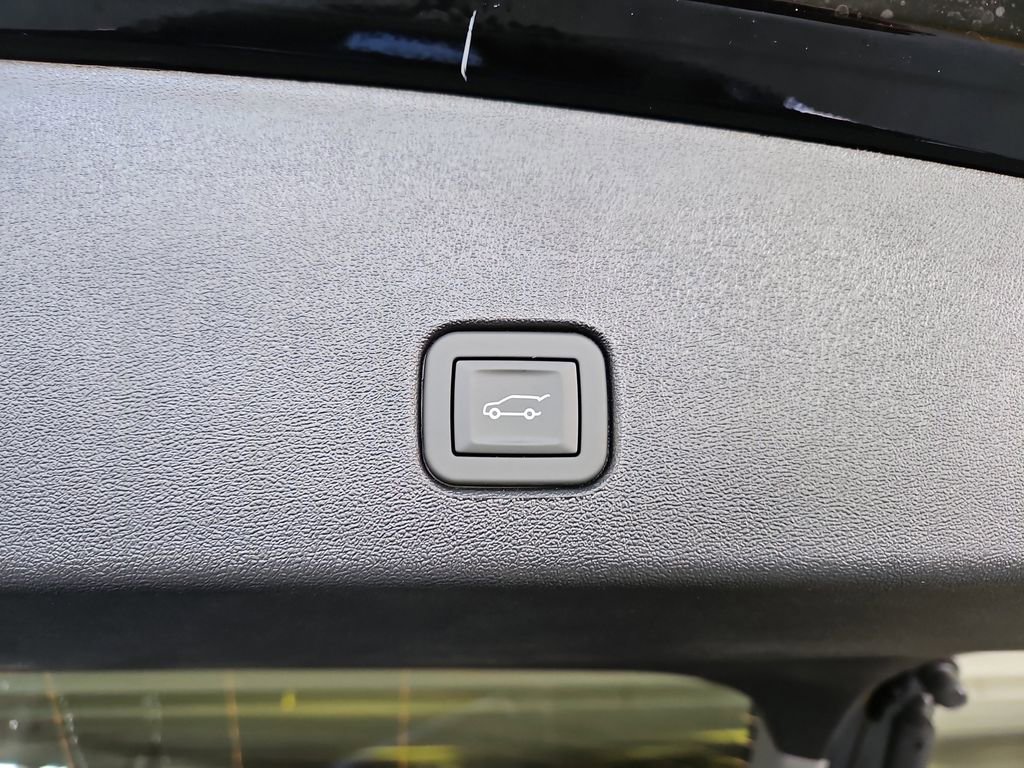 New 2025 Cadillac Optiq Sport 2 image 14