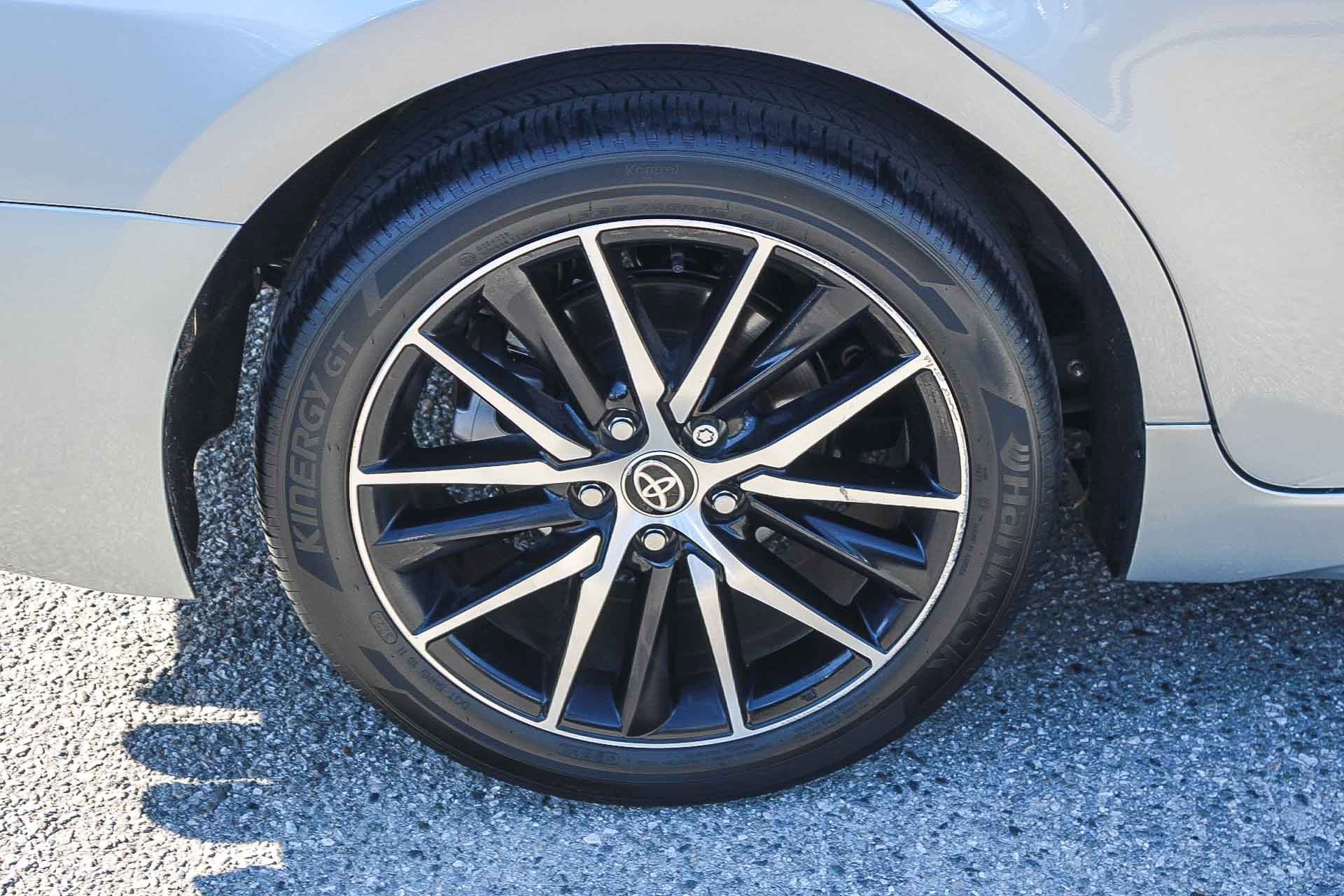 Used 2023 Toyota Camry SE image 12