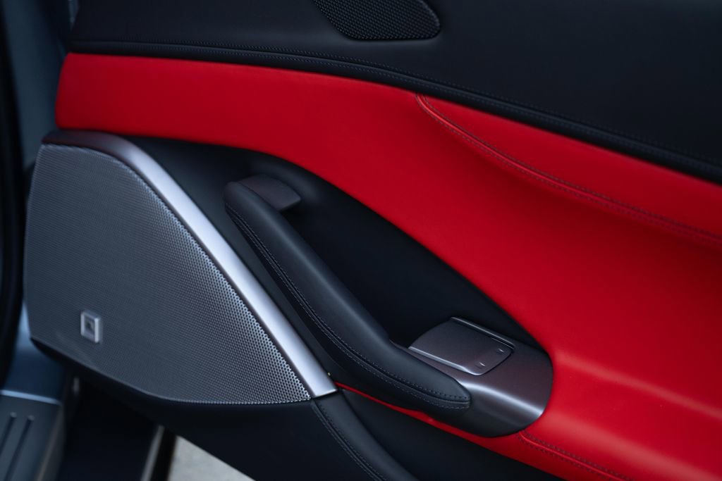 Certified 2022 Ferrari Portofino M image 56