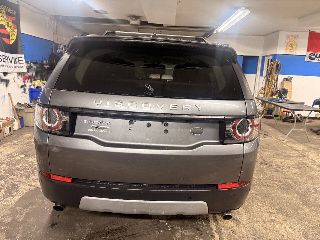 Used 2016 Land Rover Discovery Sport HSE Luxury AWD/4WD image 6