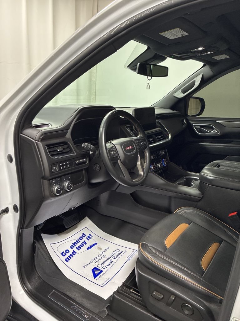 Used 2023 GMC Yukon XL AT4 w/ AT4 Premium Package AWD/4WD image 14