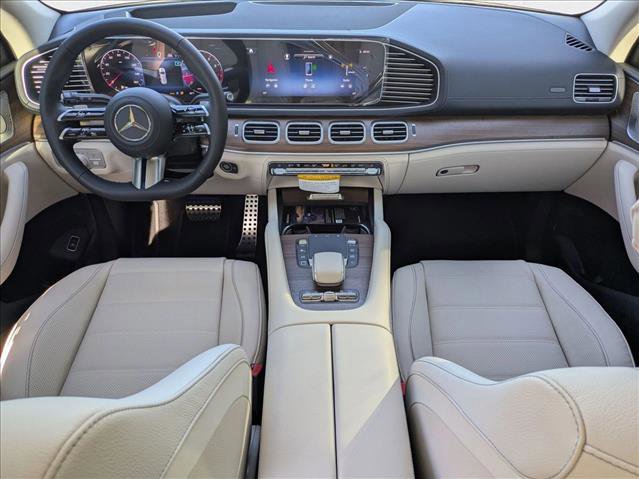 New 2026 Mercedes-Benz GLS 580 4MATIC image 15