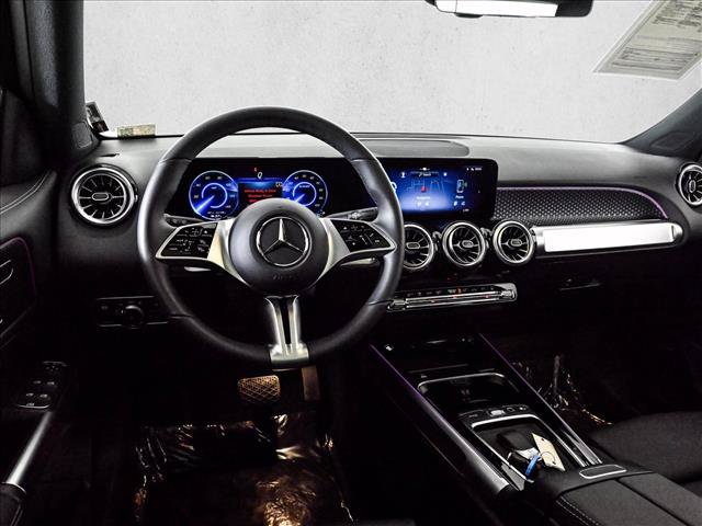 Certified 2025 Mercedes-Benz EQB 300 4MATIC image 20