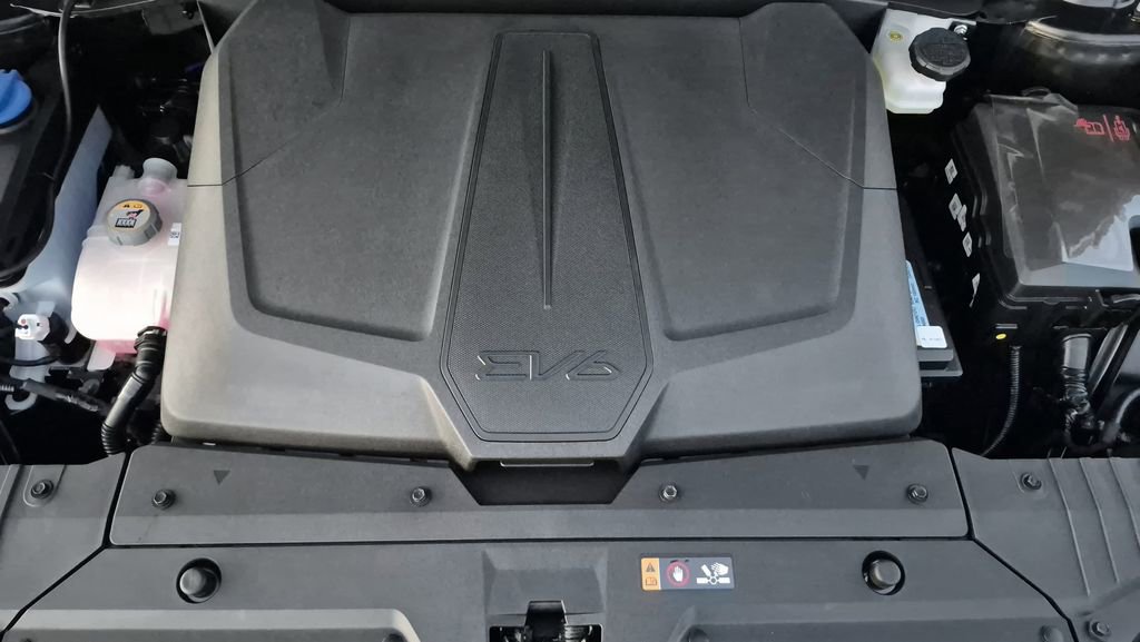 New 2025 Kia EV6 Light w/ Light LR Technology Package image 16