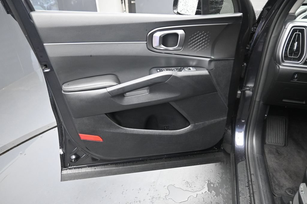 Used 2026 Kia Sorento LX FWD image 20