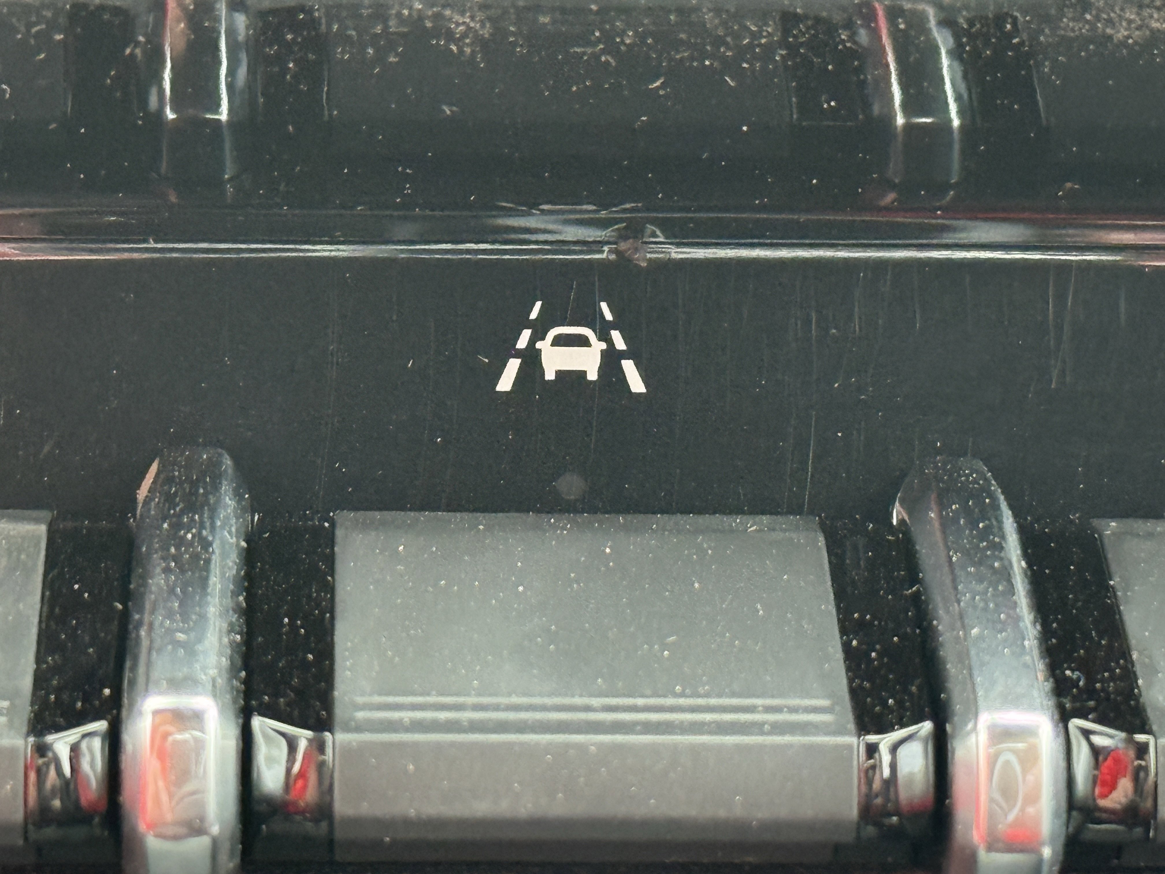 New 2026 GMC Canyon Elevation w/ Convenience Package image 32