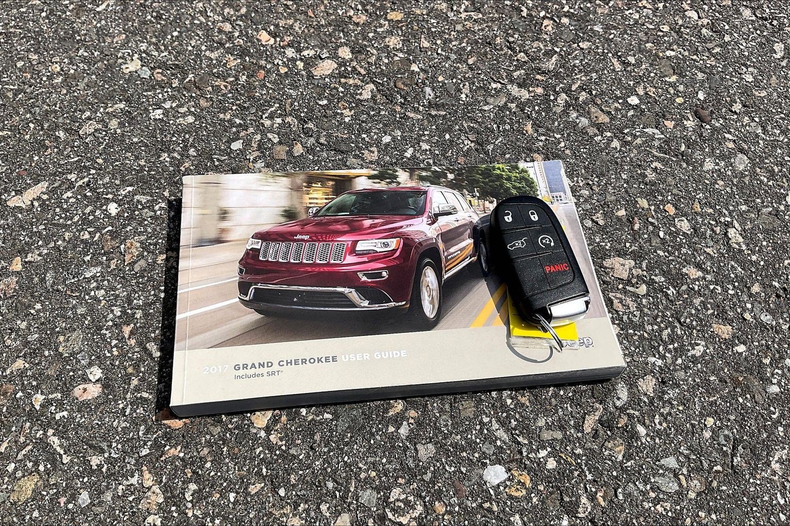 Used 2017 Jeep Grand Cherokee Limited image 10