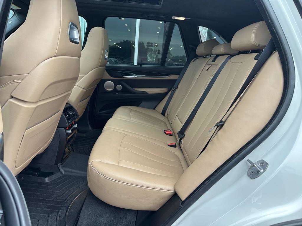 Used 2017 BMW X5 M AWD/4WD image 38