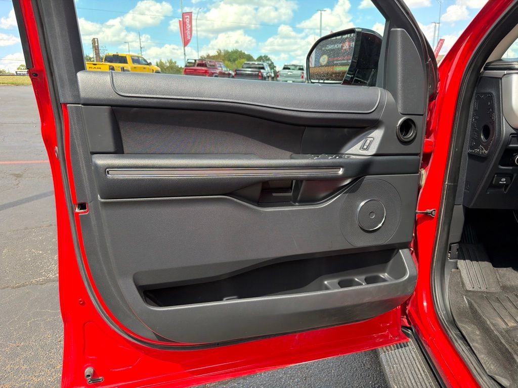 Used 2023 Ford Expedition XL AWD/4WD image 11