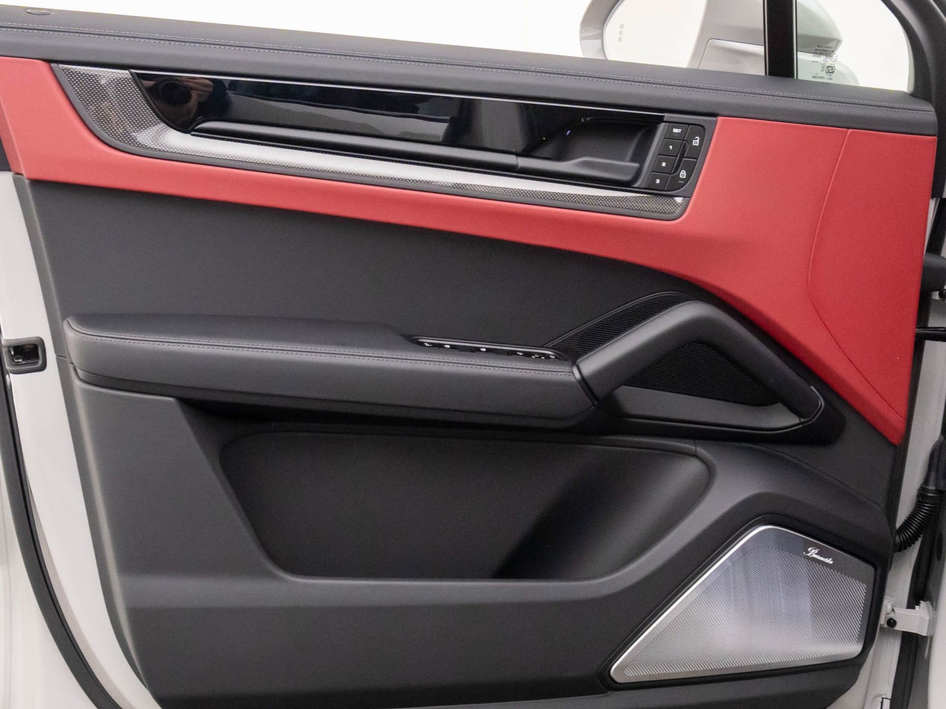 New 2026 Porsche Cayenne GTS image 14