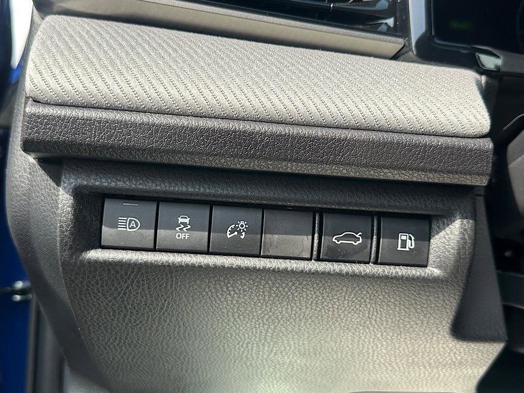 Certified 2025 Toyota Camry SE w/ Convenience Package image 20