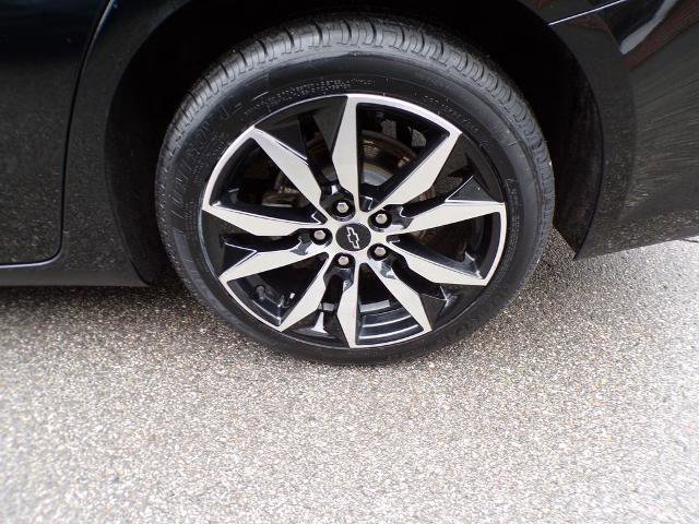 Used 2022 Chevrolet Malibu RS FWD image 4