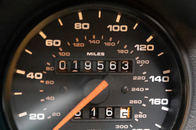 Used 1993 Porsche 911 Carrera image 72