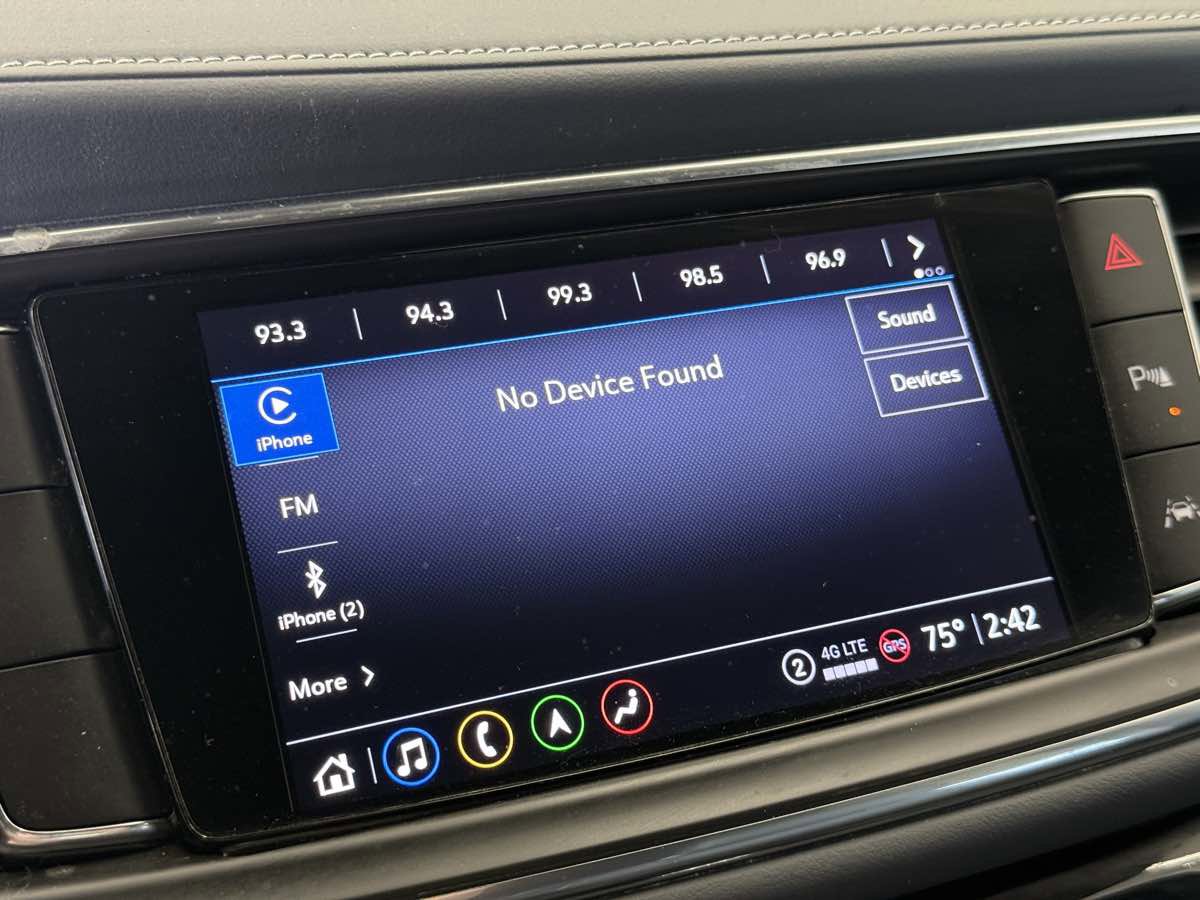 Used 2024 Buick Enclave Premium image 65