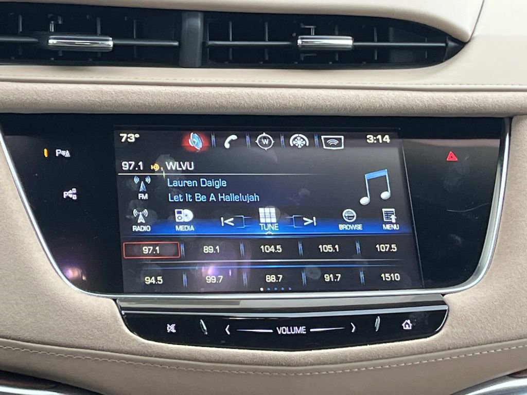 Used 2017 Cadillac XT5 Platinum w/ Driver Assist Package image 16