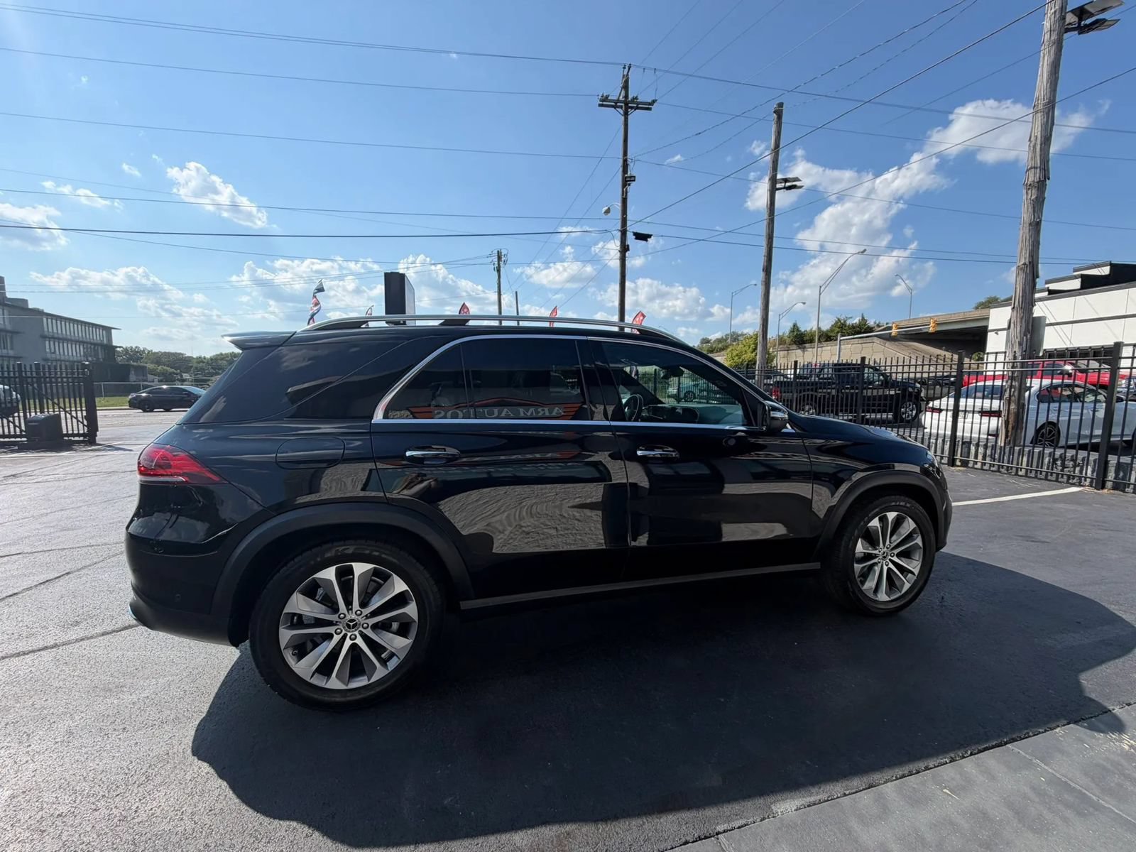 Used 2021 Mercedes-Benz GLE 350 4MATIC w/ Premium Package image 8
