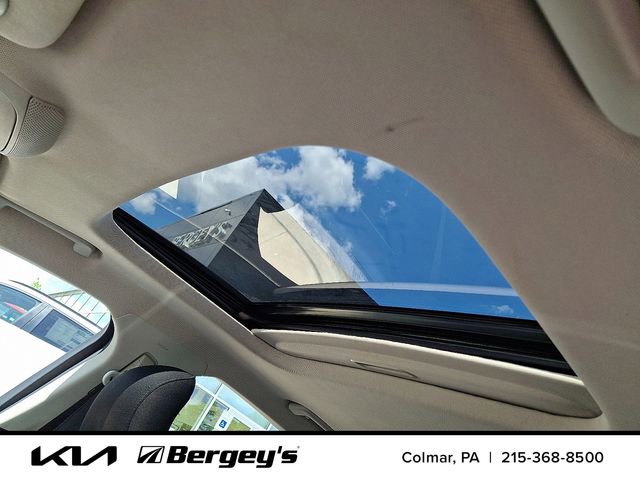Used 2014 Ford Fusion SE FWD image 16