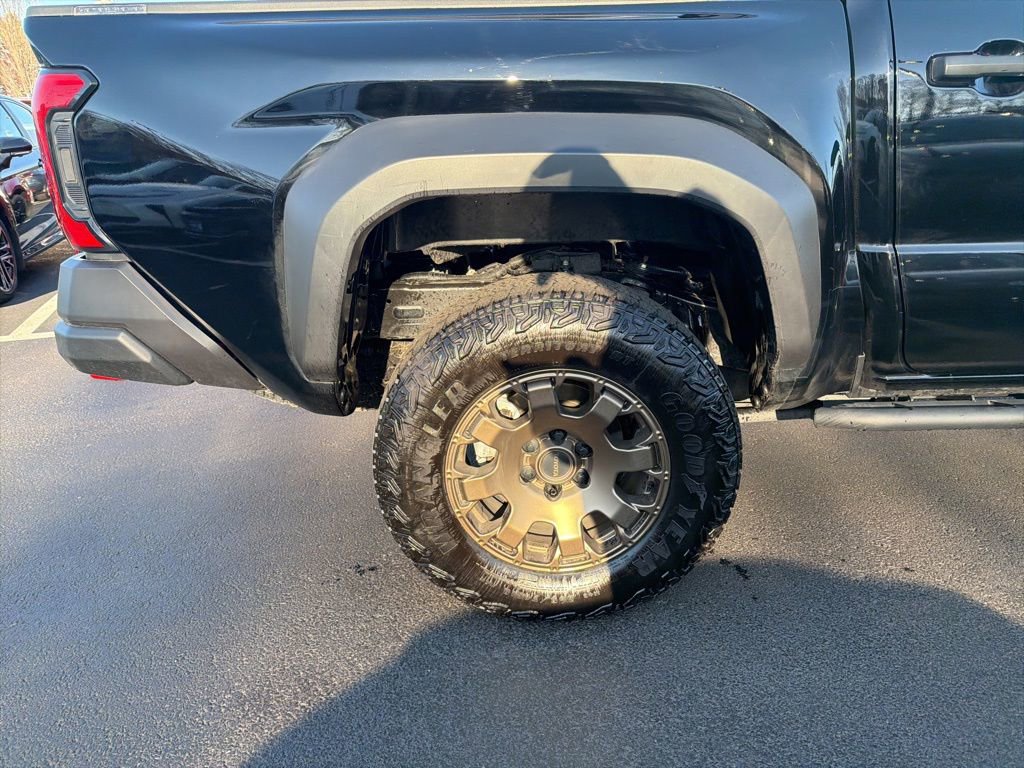 Certified 2025 Toyota Tacoma Trailhunter image 4