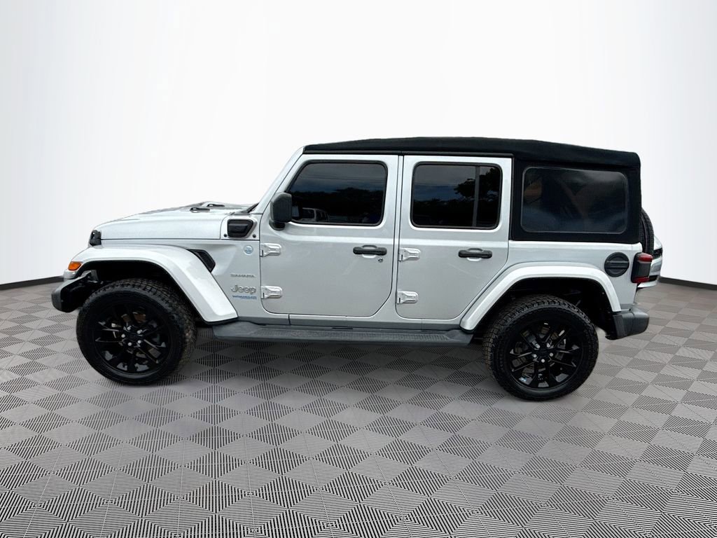 Used 2022 Jeep Wrangler Unlimited Sahara image 9