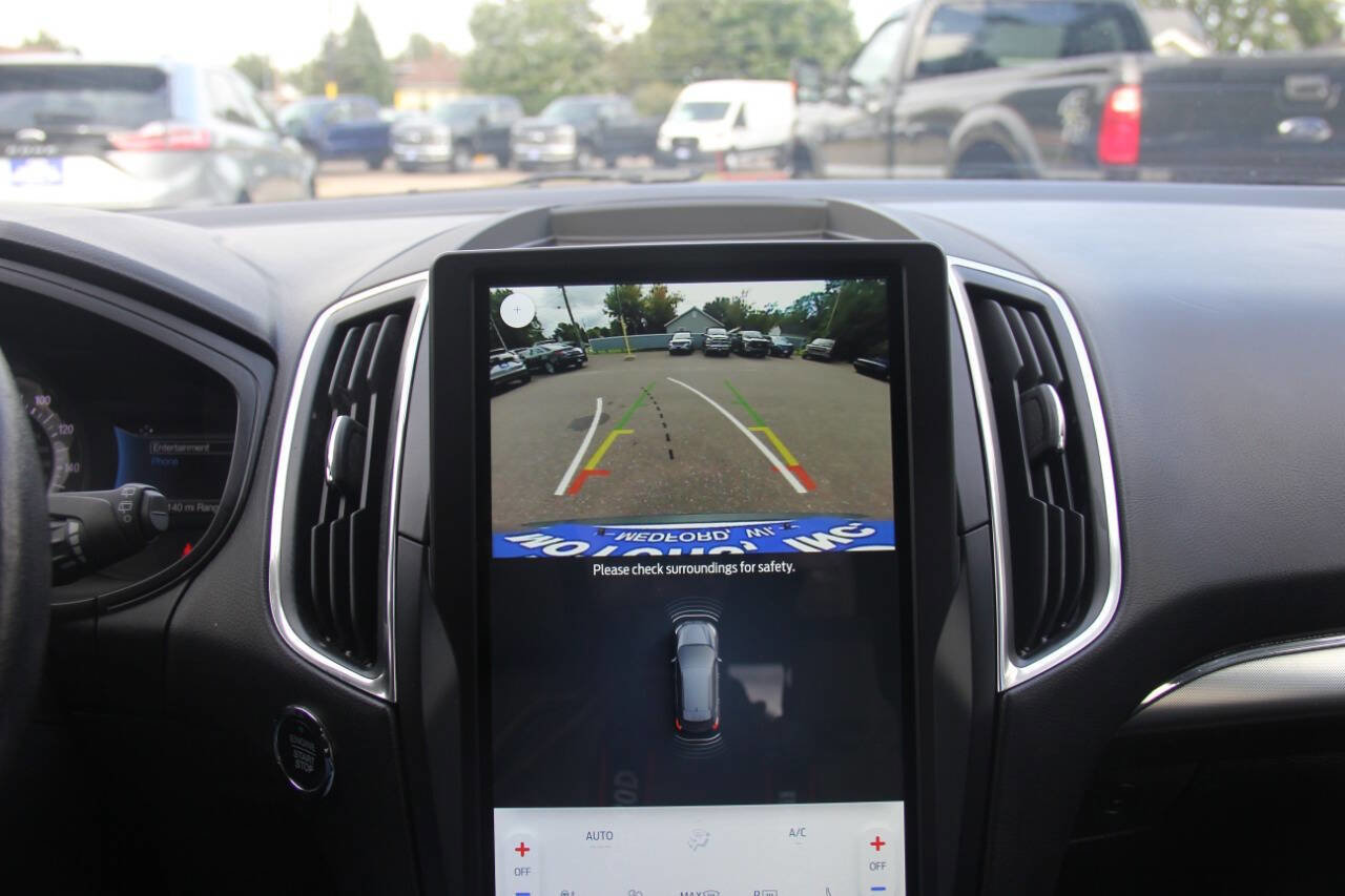 Used 2022 Ford Edge Titanium image 27