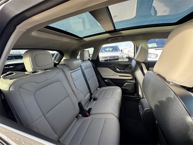 New 2026 Lincoln Corsair Premiere image 12