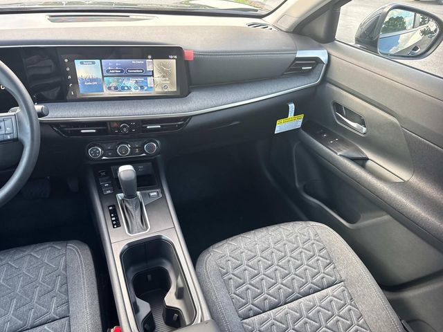 New 2025 Nissan Kicks SV w/ SV Premium Package image 18