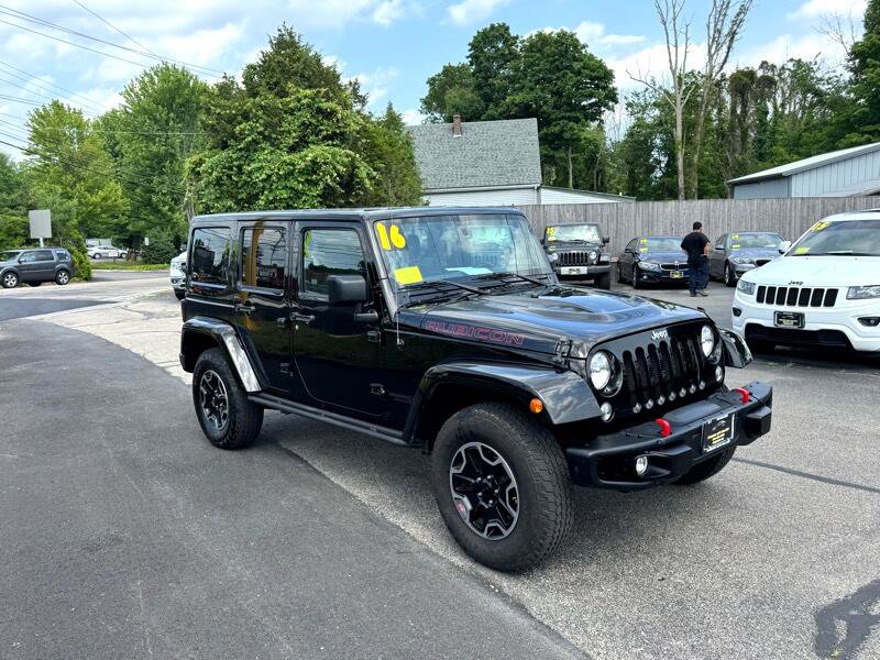 Used 2016 Jeep Wrangler Unlimited Rubicon image 3