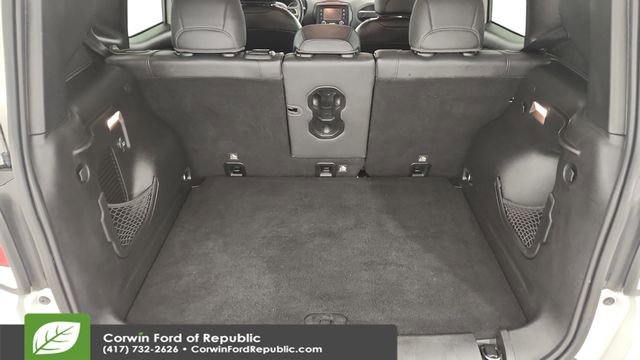 Used 2016 Jeep Renegade Limited image 20