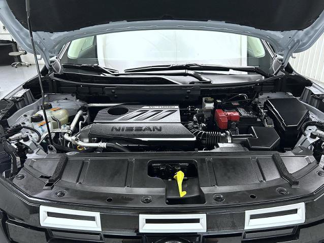 Certified 2025 Nissan Rogue SV image 24