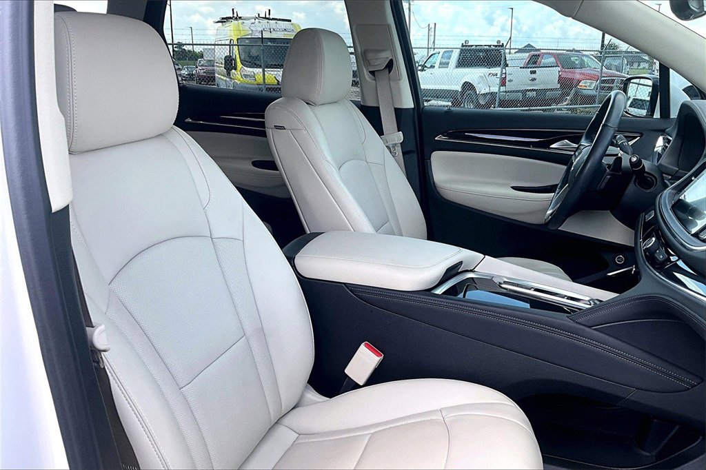 Used 2023 Buick Enclave Premium w/ Experience Buick Package image 26