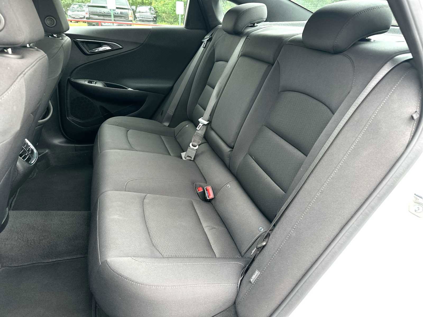 Used 2025 Chevrolet Malibu LT FWD image 23