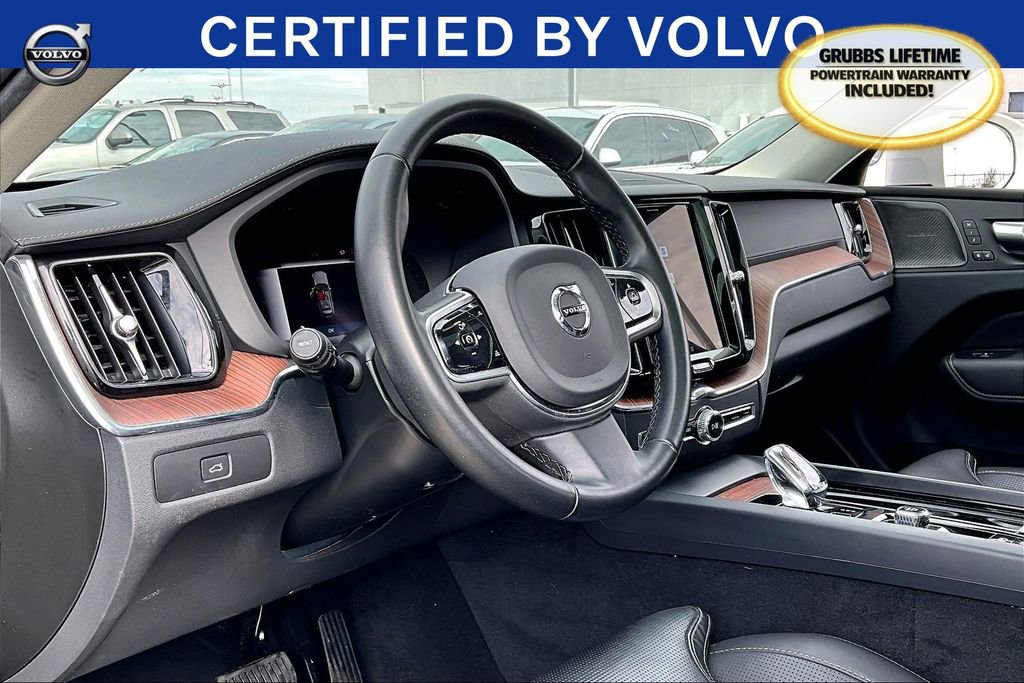 Certified 2023 Volvo XC60 B5 Ultimate w/ Protection Package Premier image 18