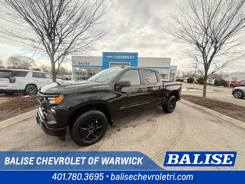 Used 2023 Chevrolet Silverado 1500 Custom image 1