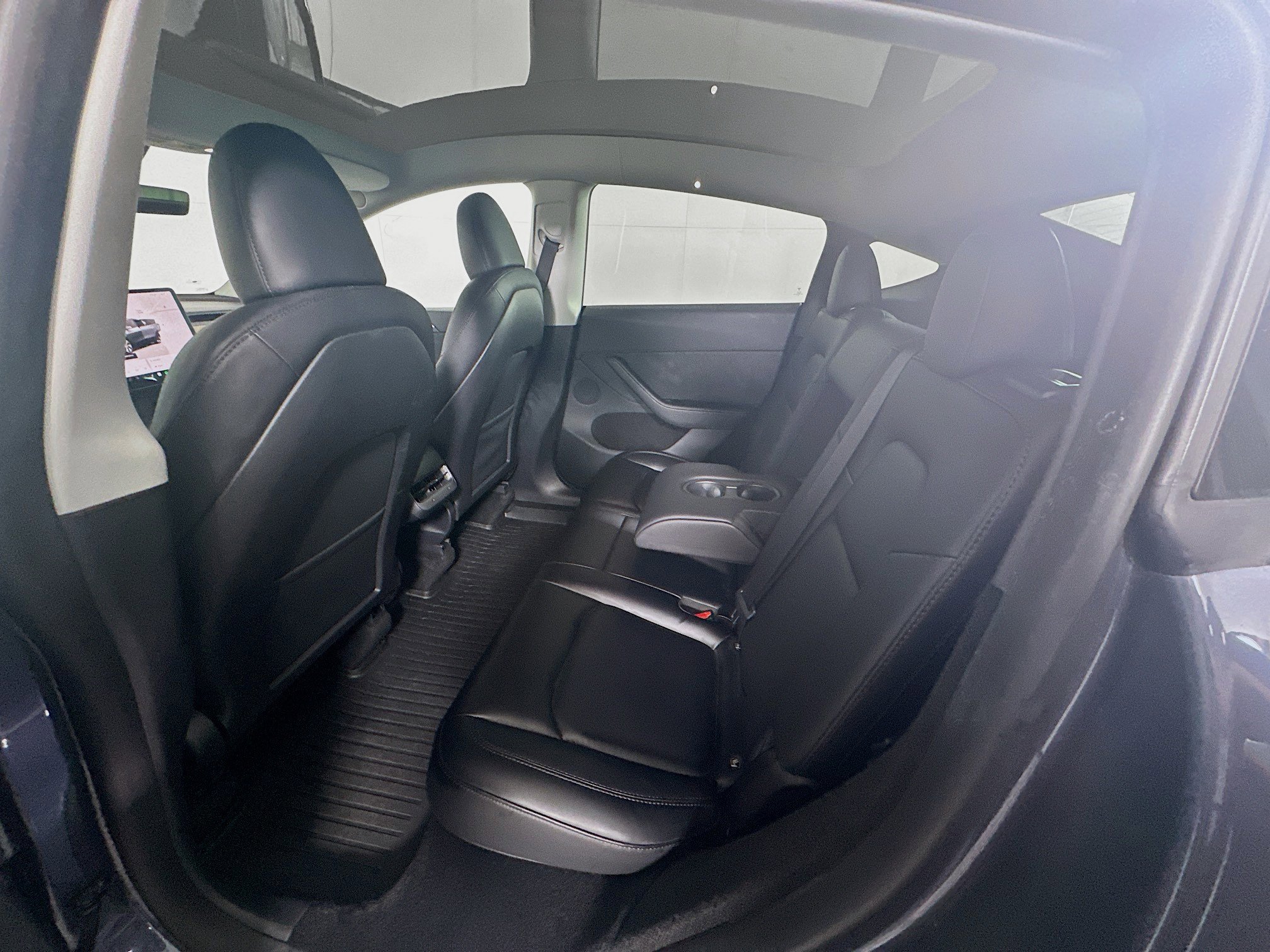 Used 2023 Tesla Model Y Long Range image 28