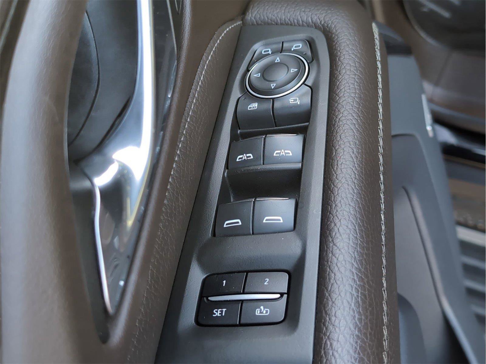 Used 2022 GMC Yukon Denali w/ Denali Ultimate Package AWD/4WD image 16