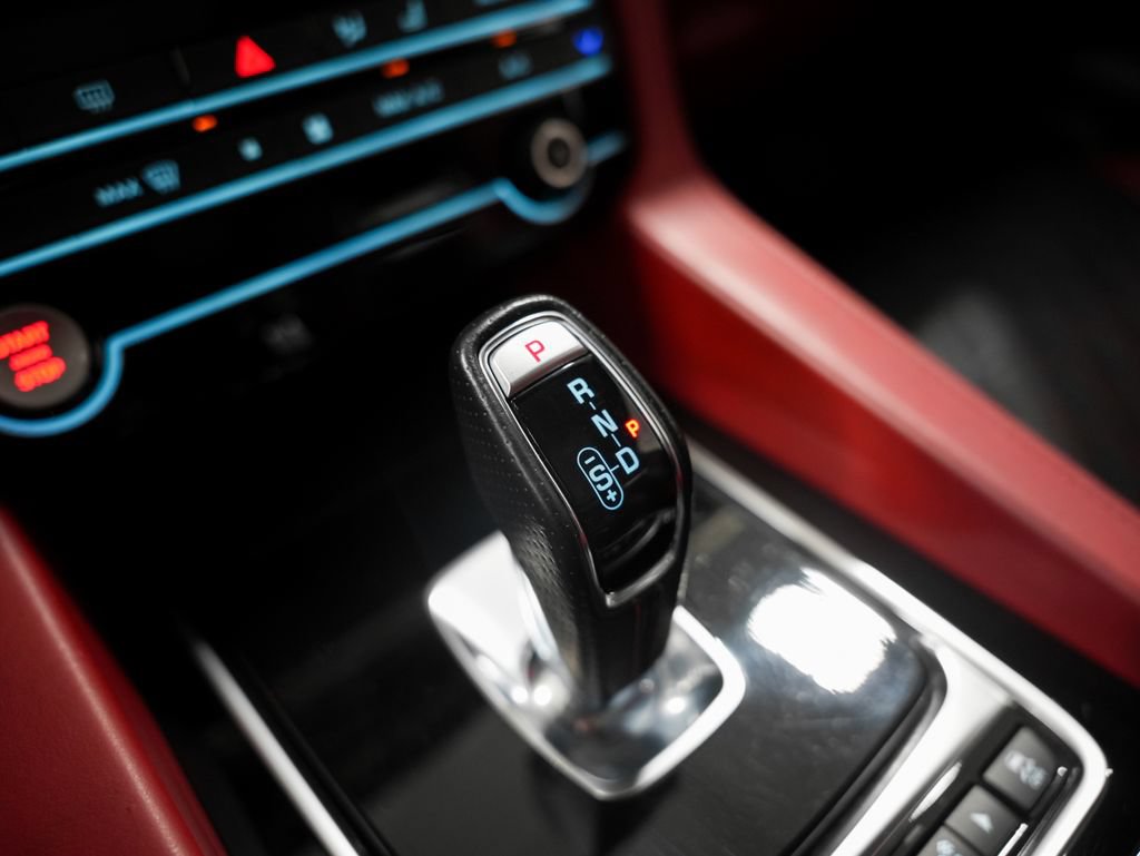 Used 2020 Jaguar F-PACE SVR AWD/4WD image 17