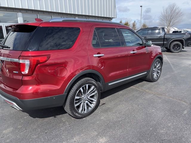 Used 2017 Ford Explorer Platinum AWD/4WD image 3