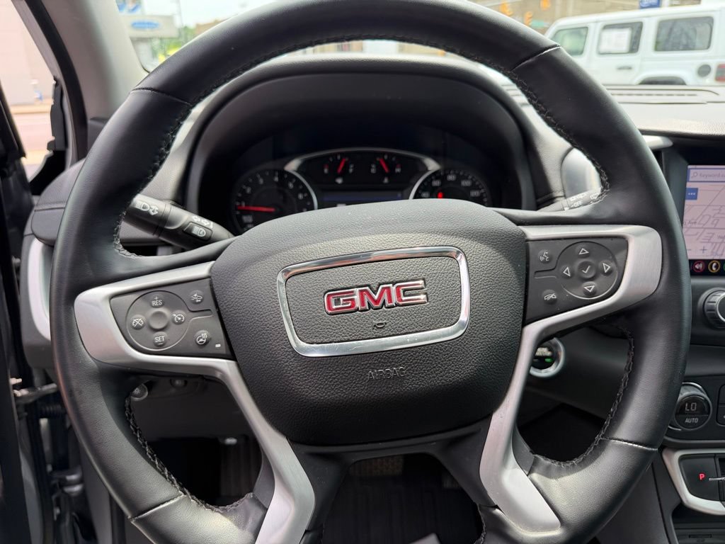 Used 2023 GMC Terrain SLT w/ Infotainment Package II AWD/4WD image 11