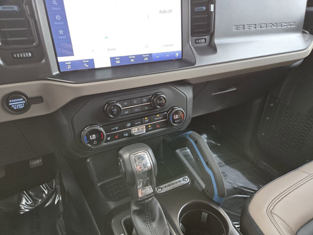 Used 2024 Ford Bronco Wildtrak AWD/4WD image 21