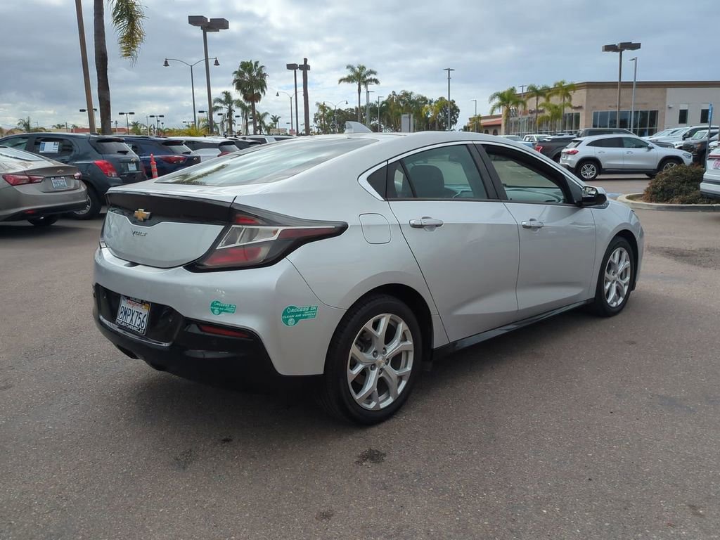 Used 2017 Chevrolet Volt Premier w/ Driver Confidence II Package image 8