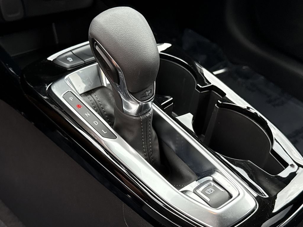 Used 2024 Chevrolet Trax LT w/ Driver Confidence Package image 19