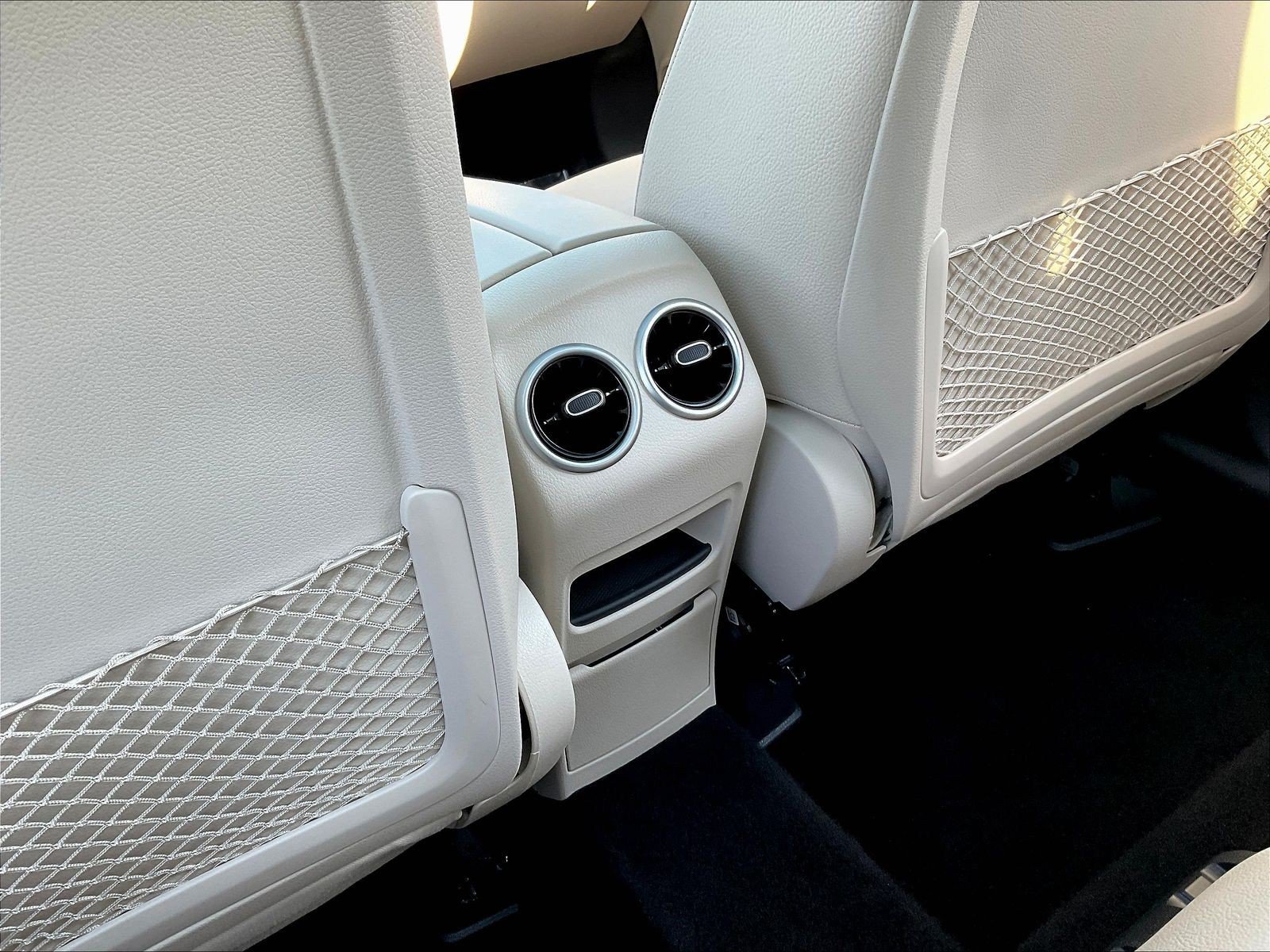 Certified 2026 Mercedes-Benz GLB 250 4MATIC image 10