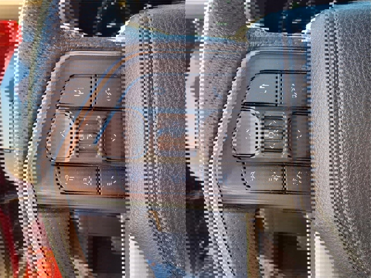 Used 2025 Toyota Tacoma TRD Off-Road image 25