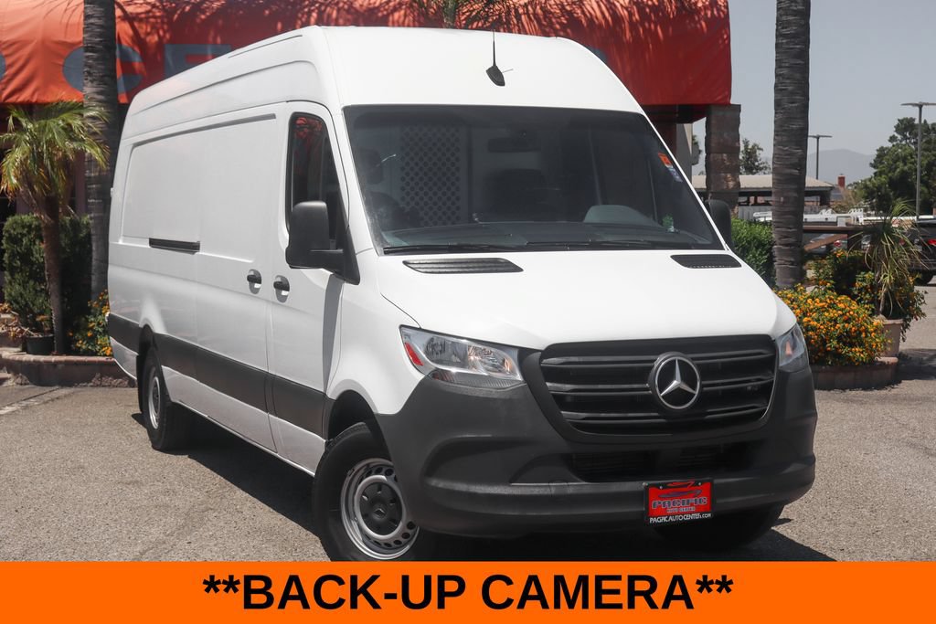 Used 2020 Mercedes-Benz Sprinter 2500 image 2