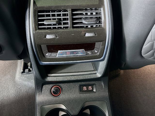 Used 2024 BMW ALPINA XB7 image 27