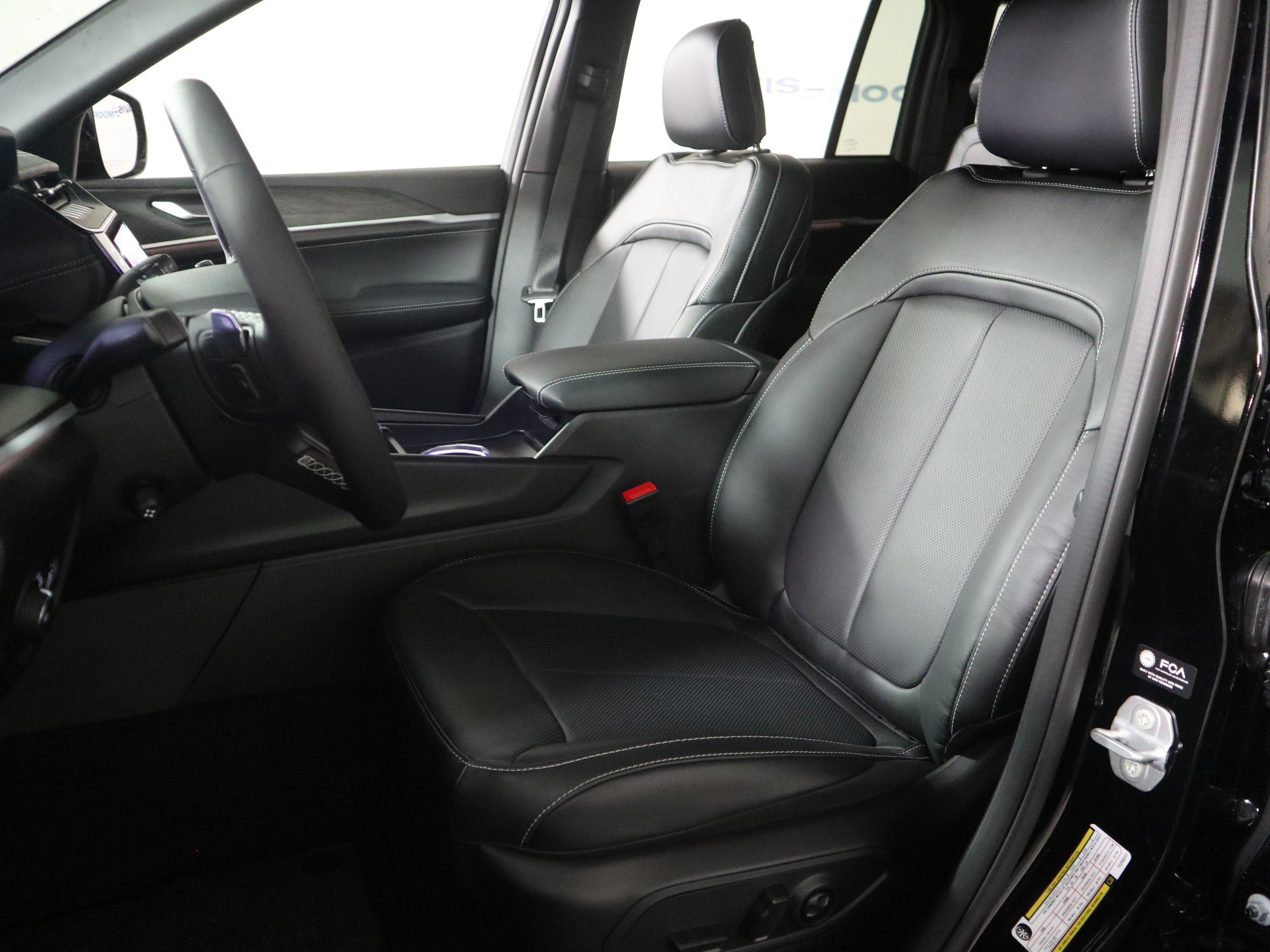 New 2026 Jeep Grand Cherokee Limited AWD/4WD image 21