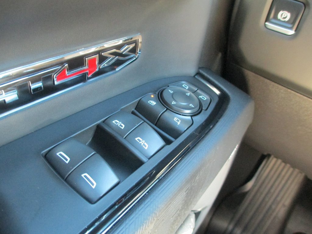 Certified 2025 GMC Sierra 1500 AT4X image 30