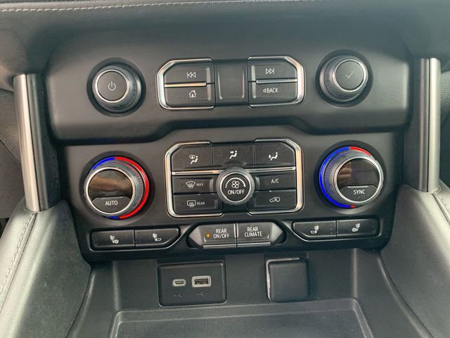 Used 2022 Chevrolet Tahoe LT w/ Luxury Package image 28